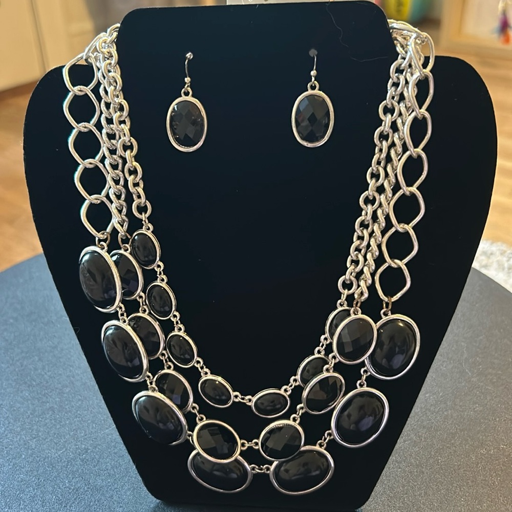 Charming Charlie Necklace and Earring Set